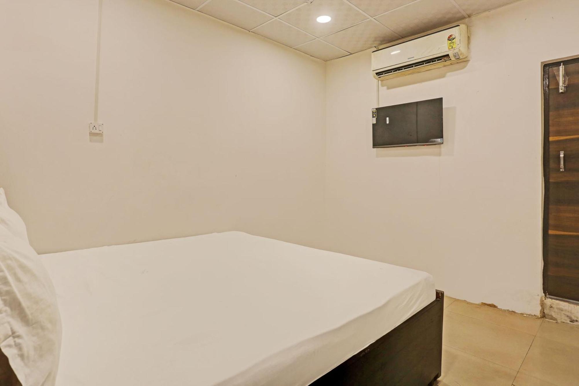 Silver Key Hotel New Delhi